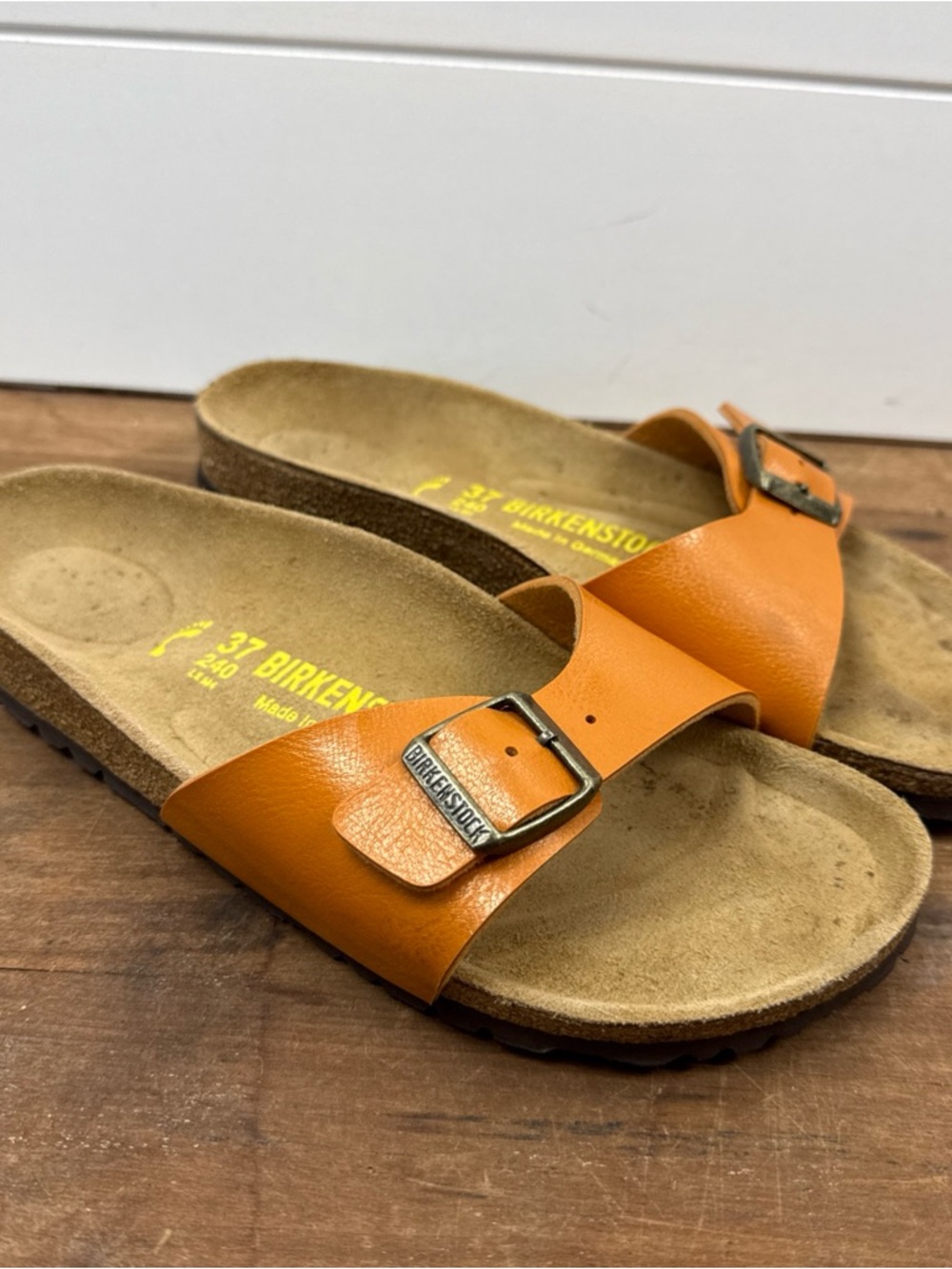Birkenstock Madrid Leather Sling Bag in Orange/tan size 37 or 6/6.5 - Picture 2 of 9